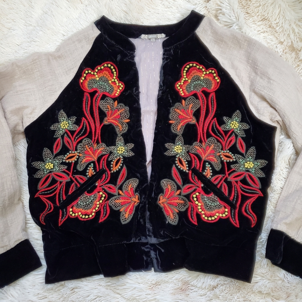 Gimmicks Floral Velvet Embroidery Bomber Jacket Size Large - Picture 3 of 16